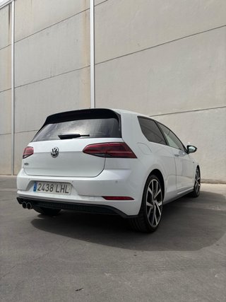 VOLKSWAGEN GOLF GTD 7.5