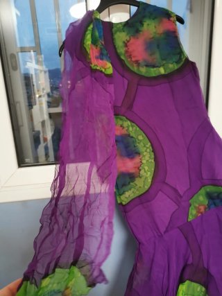 Vestido estampado estilo vintage morado y verde