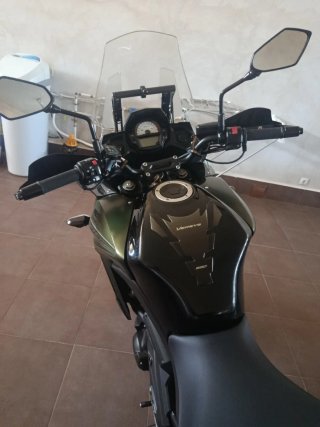 Kawasaki Versys 650 Adventure Negra/Verde