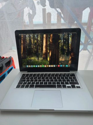 MacBook Pro 16GB RAM 2TB HDD 256GB SSD Mid2012