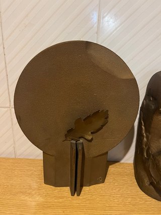 Busto Sabino Arana y Estela Gernika Bronce