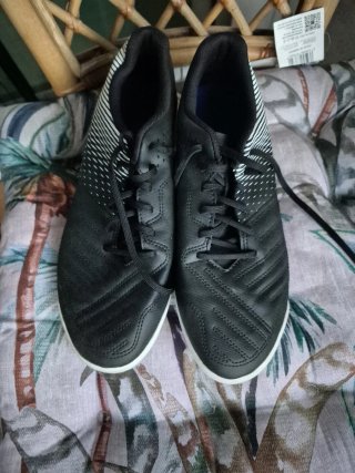Botas de fútbol para césped artificial