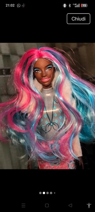 Set 4 Barbie fashion dolls