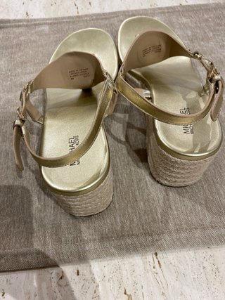 Sandalias Michael Kors Doradas Talla 40
