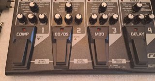 Pedalera Boss ME-70 + Fuente alimentación y manual
