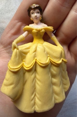 Figuras Disney: Bella, Gastón y Pinocho
