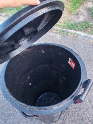 Cubo basura 120L negro