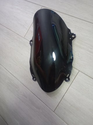 QJMotor SRK 550ss cupula pantalla parabrisas moto
