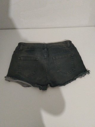 Lote 5 pantalones y 1 falda