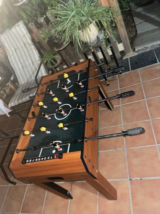 Futbolín de madera