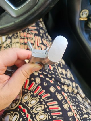 Cerradura de puerta con llaves
