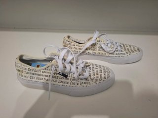 Zapatillas Blancas con Estampado de Texto