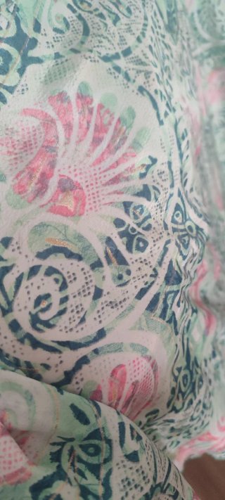 Conjunto Blusa y Pantalón Estampado sin estrenar