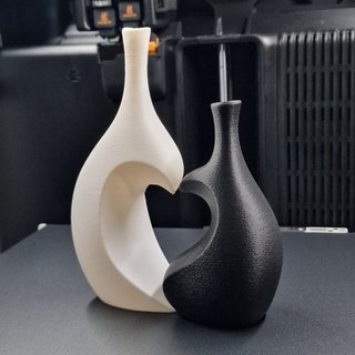 Coppia Vasi Design Cuore Bianco Nero