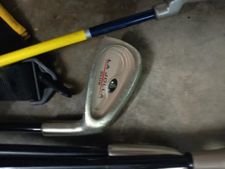 Bolsa de palos de golf negra y amarilla