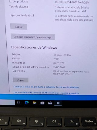 Surface Pro 4 + Teclado + Cargador