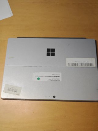 Surface Pro 4 + Teclado + Cargador