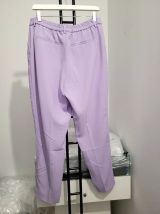 Pantalones lila de vestir