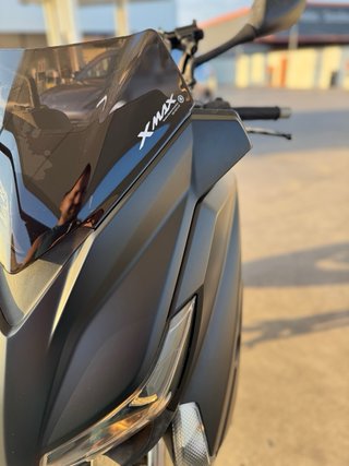 Yamaha XMAX Iron Max 125 Negra/Gris