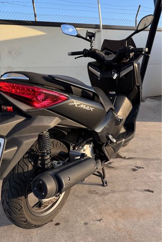 Yamaha XMAX Iron Max 125 Negra/Gris
