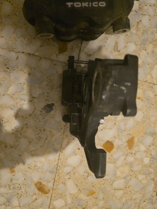 Kit Pinzas Freno Tokico Delanteras+Trasera Suzuki