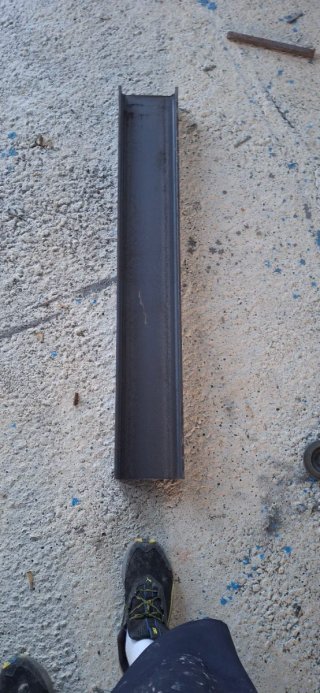 Vigas 6 unidades IPE 160 60€ cambio por taladro