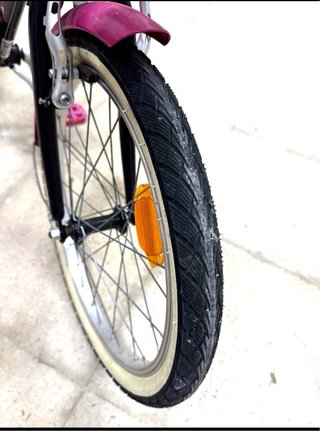 Bicicleta niña Btwin rosa y negra