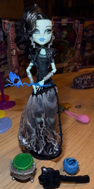 Monster High Frankie Stein Muñeca