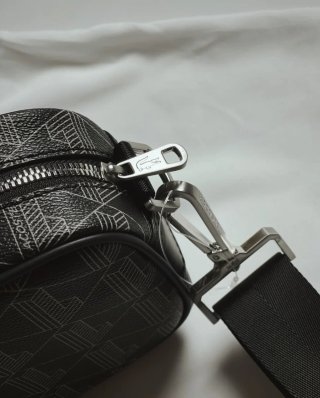 Bolsa transversal Lacoste preta
