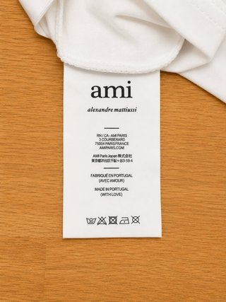 T-shirt AMI Paris Branco Coração Vermelho