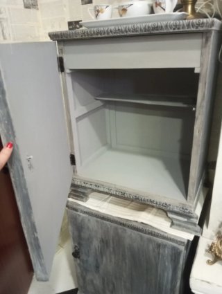 2 Mesitas  antiguas. Años 40