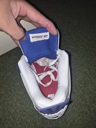 Jordan Retro 4 SB Navy