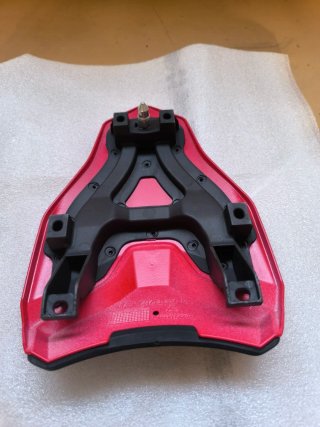 Tapa colín Ducati 848 1098 nueva