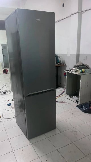 Nevera Beko gris