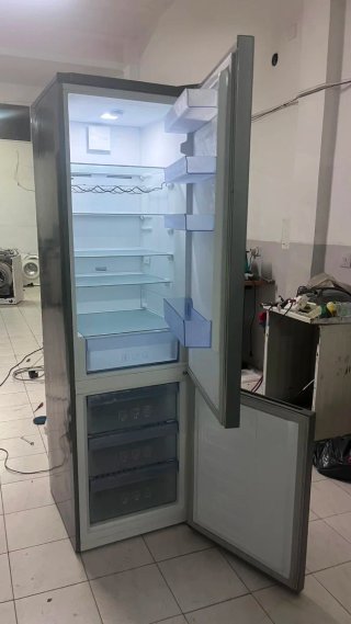 Nevera Beko gris