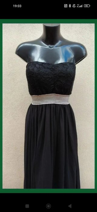 Vestido largo negro bordado