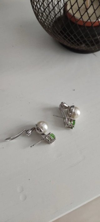 Pendientes perla y circonita verde