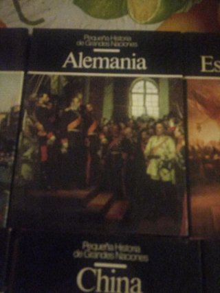 Pequeña historia de grandes naciones
