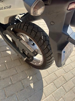 Suzuki V-Strom 650