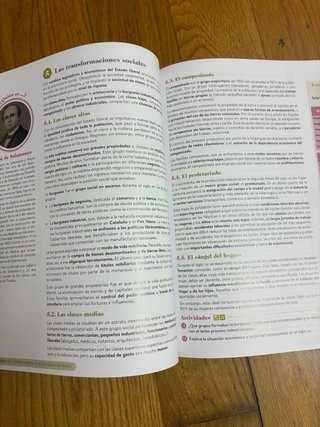 Historia de España, 2 bachillerato, Geniox Pro