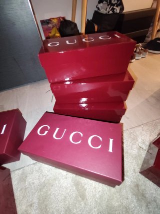 Scatole Gucci rosse