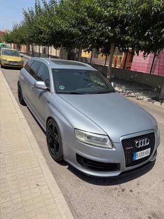 Audi RS6 2008 V10