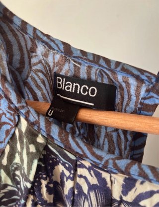 Vestido estampado azul manga corta