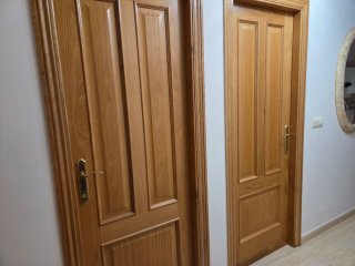 Puerta de madera de roble