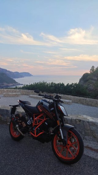 KTM Duke 125 2022 Negra/Naranja