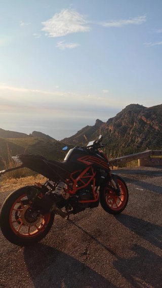 KTM Duke 125 2022 Negra/Naranja
