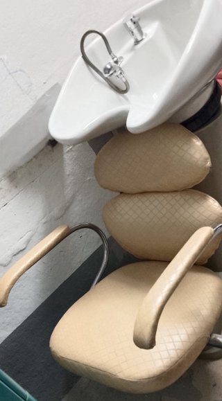 Muebles y lava cabezas peluquería