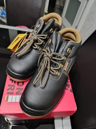 Botas de trabajo Mon to Fri