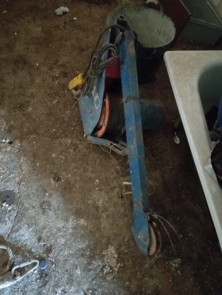 Motor de obra azul