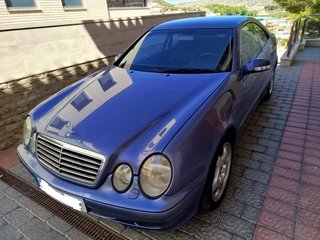 Mercedes-Benz  CLK 2002